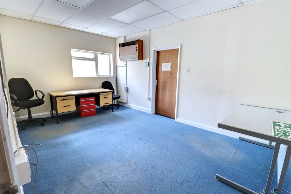 Images for Queens Road, Barnet, London EAID:1045282125 BID:DAN