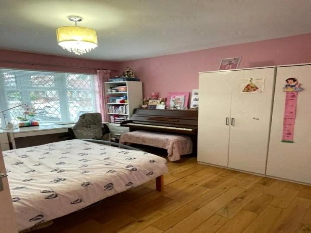 Images for High Barnet, London EAID:1045282125 BID:FIN