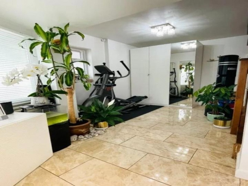 Images for High Barnet, London EAID:1045282125 BID:FIN