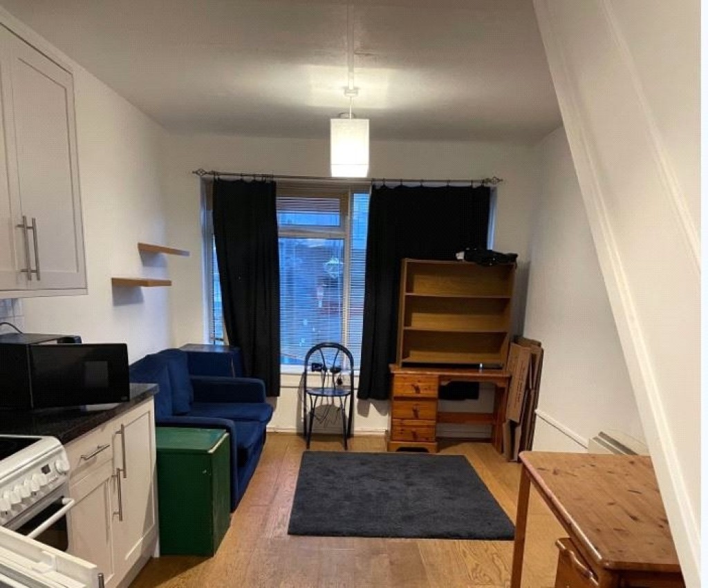 Images for High Road, North Finchley, London EAID:1045282125 BID:FIN