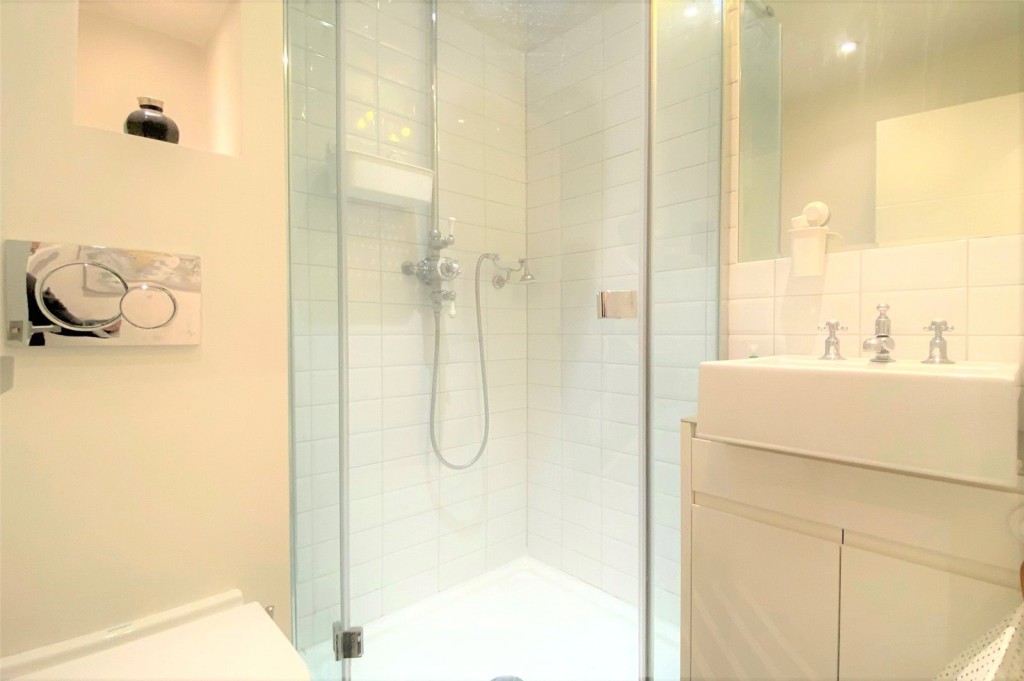 Images for High Street, Willesden, London EAID:1045282125 BID:FIN