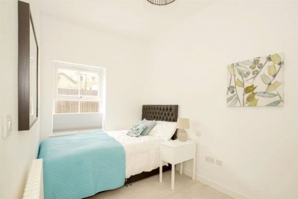 Images for High Street, Willesden, London EAID:1045282125 BID:FIN