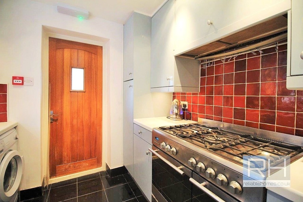 Images for West Brompton, Fulham, London EAID:1045282125 BID:FIN