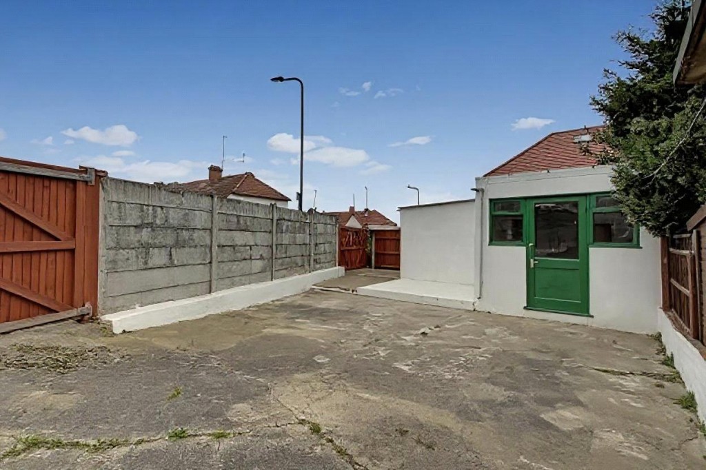 Images for Neasden, London EAID:1045282125 BID:FIN
