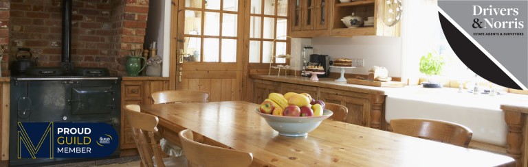 How to create a classic Farmhouse-style kitchen