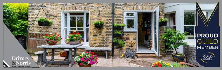 10 SIMPLE TIPS FOR IMPROVING YOUR OUTSIDE SPACE