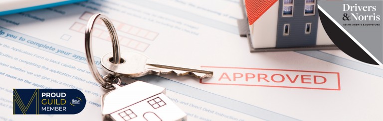 Industry reacts as mortgage approvals dip